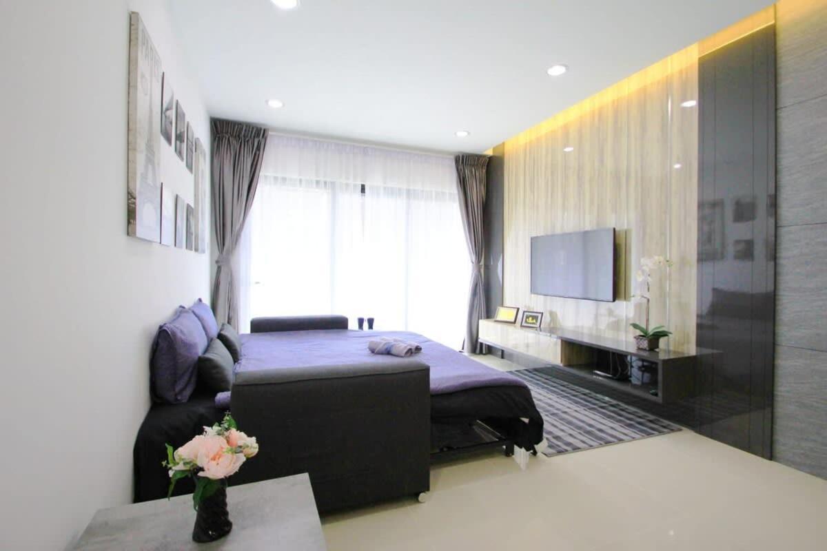 A Stylish High-Floor 2Br Suasana Suites Views Johor Bahru Exterior photo